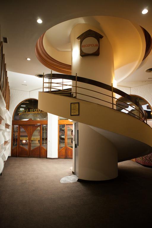 Hotel Vrbak Нови пазар Екстериор снимка